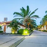 Seaside Villa 2 Pools,Beach@50M