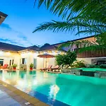 Seaside Villa 2 Pools,Beach@50M