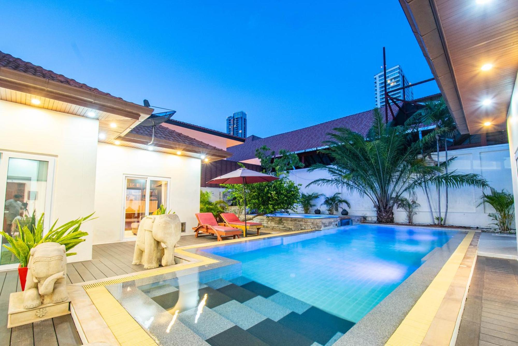 Villa Seaside 2 Pools,beach@50m *
