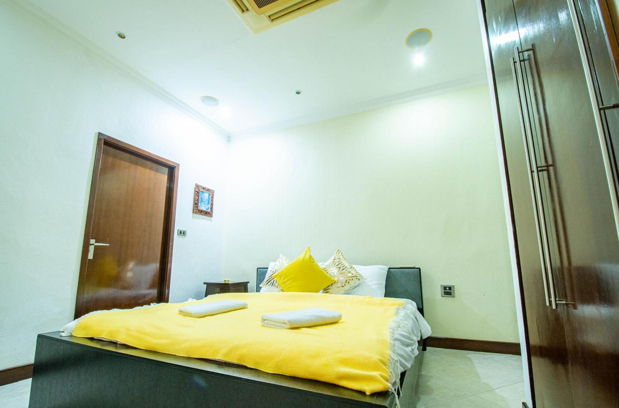 Seaside 2 Pools,beach@50m Villa Pattaya