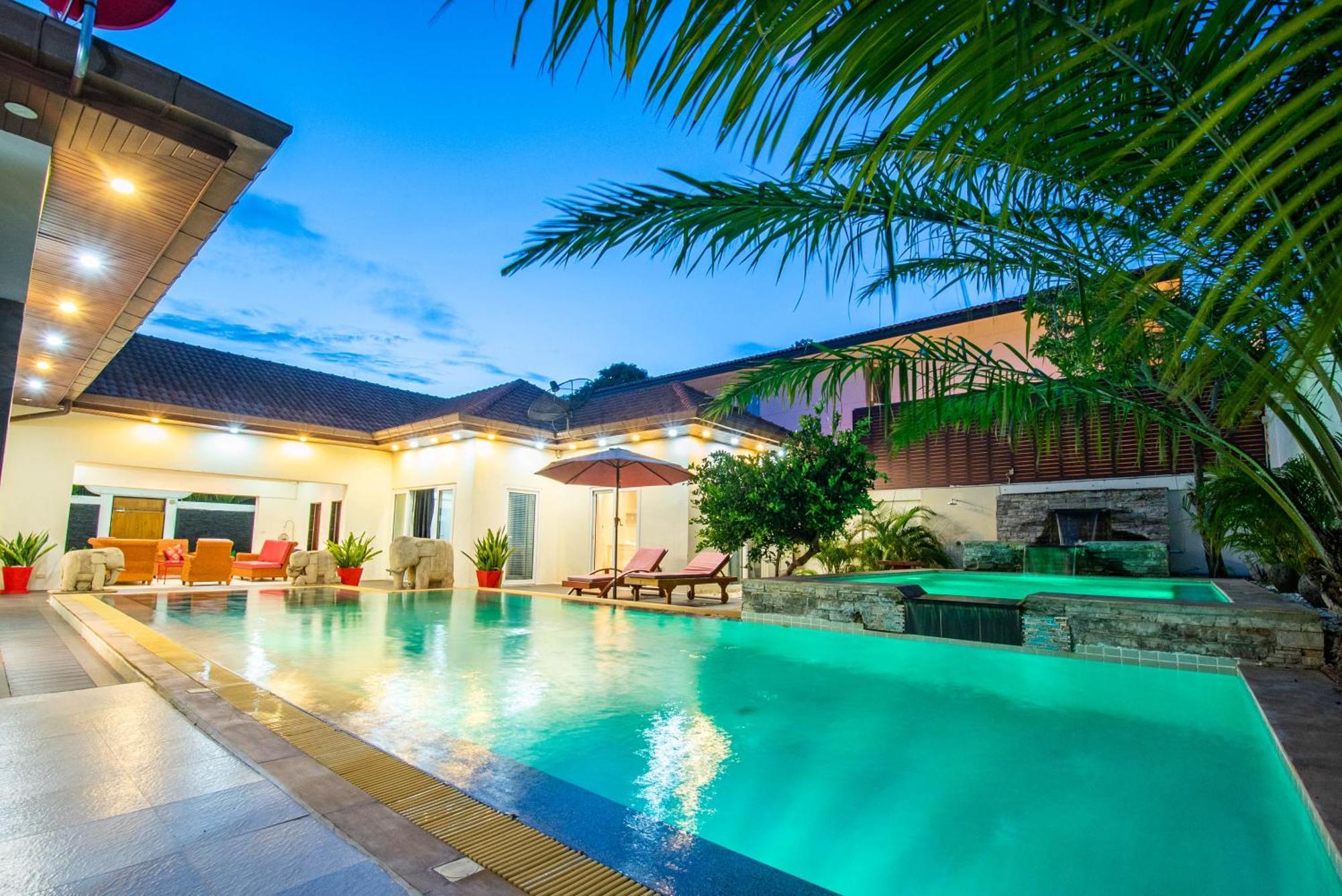 Seaside 2 Pools,beach@50m *