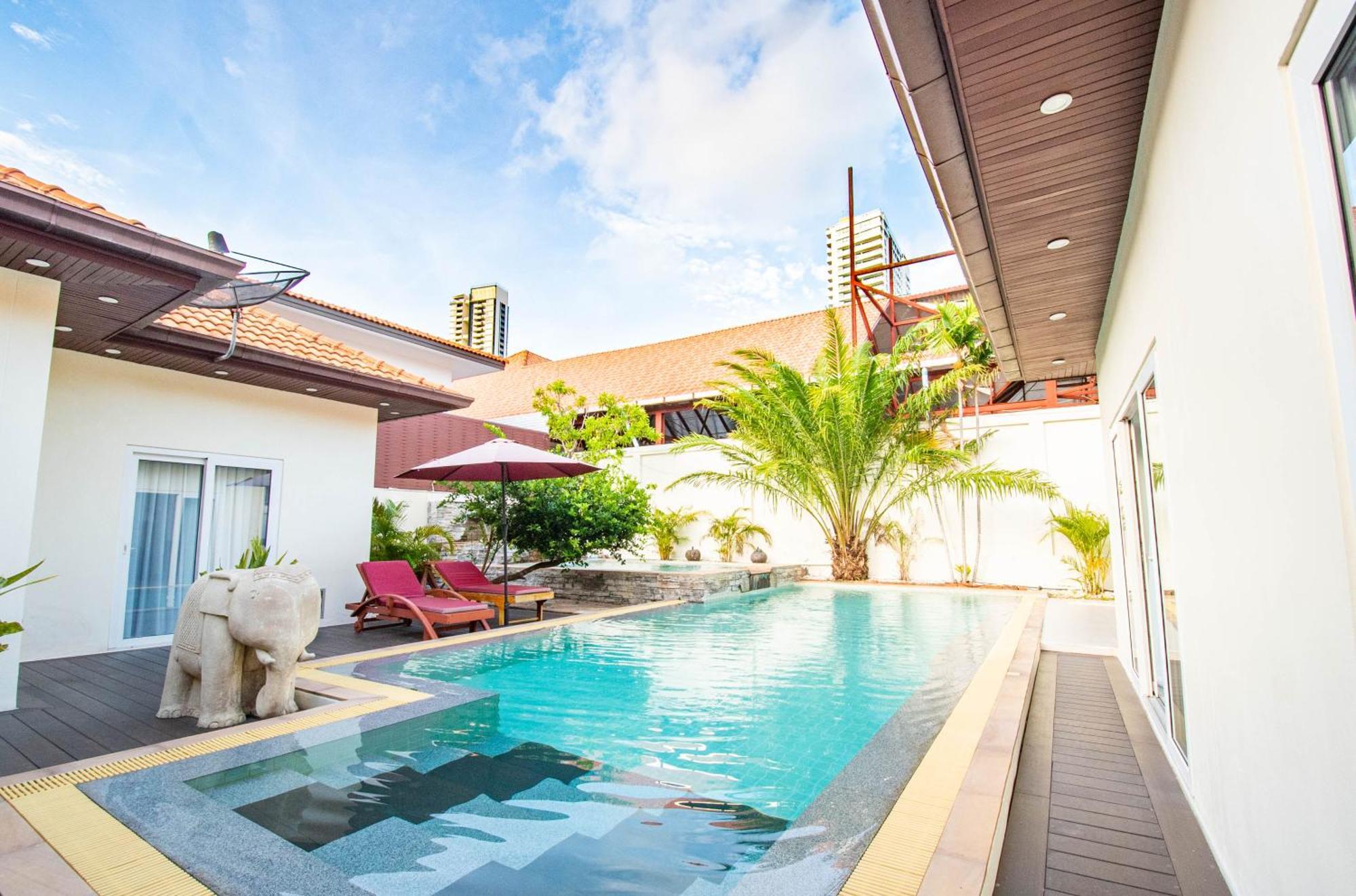 Villa Seaside 2 Pools,beach@50m