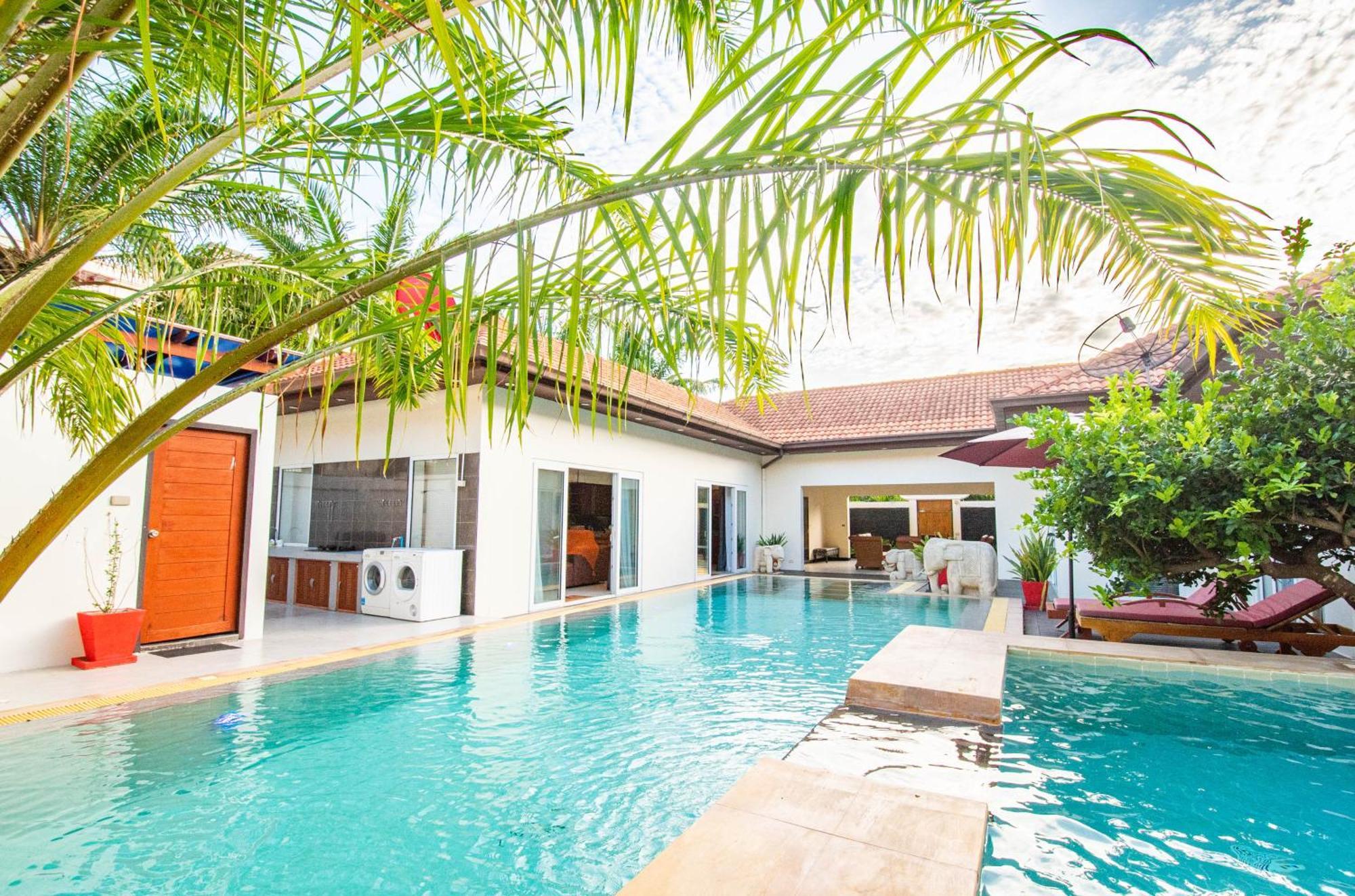 Seaside 2 Pools,beach@50m Villa