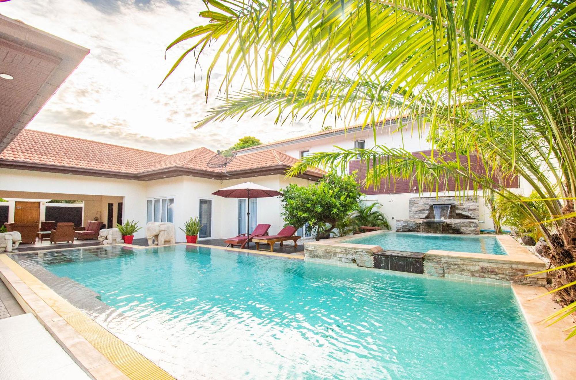 Villa Seaside 2 Pools,beach@50m